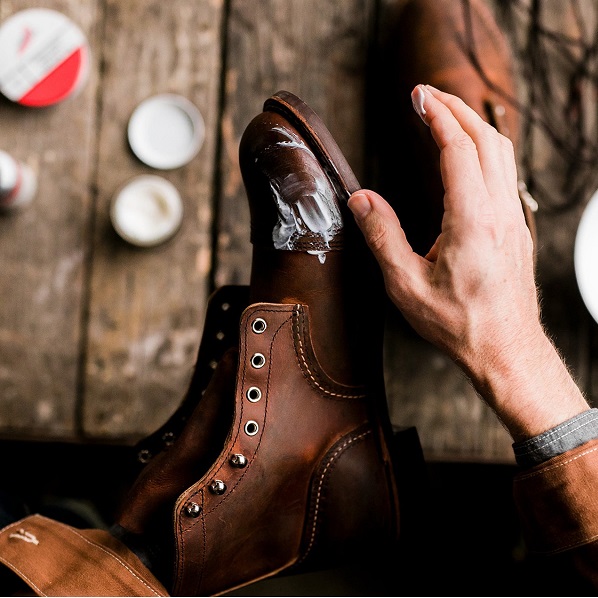 اصول مهم مراقبت از کفش ایمنی برای افزایش عمر مفید آن